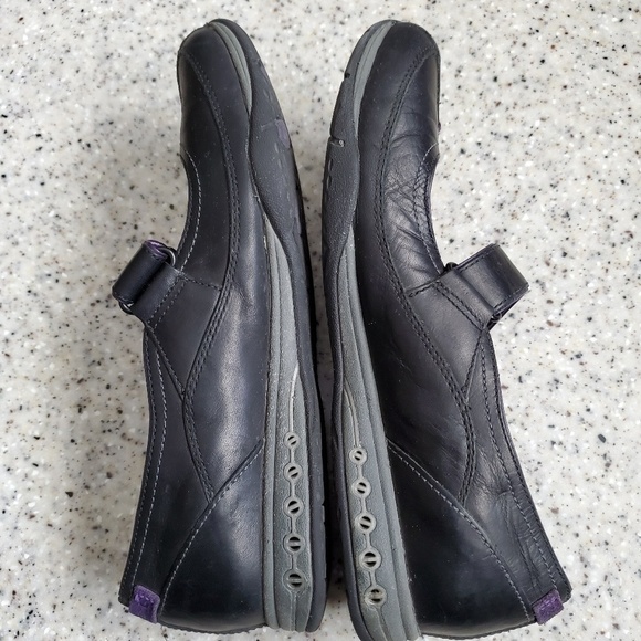 Merrell - Picture 2 of 6